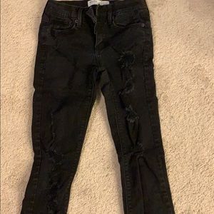 Black ripped skinny jeans